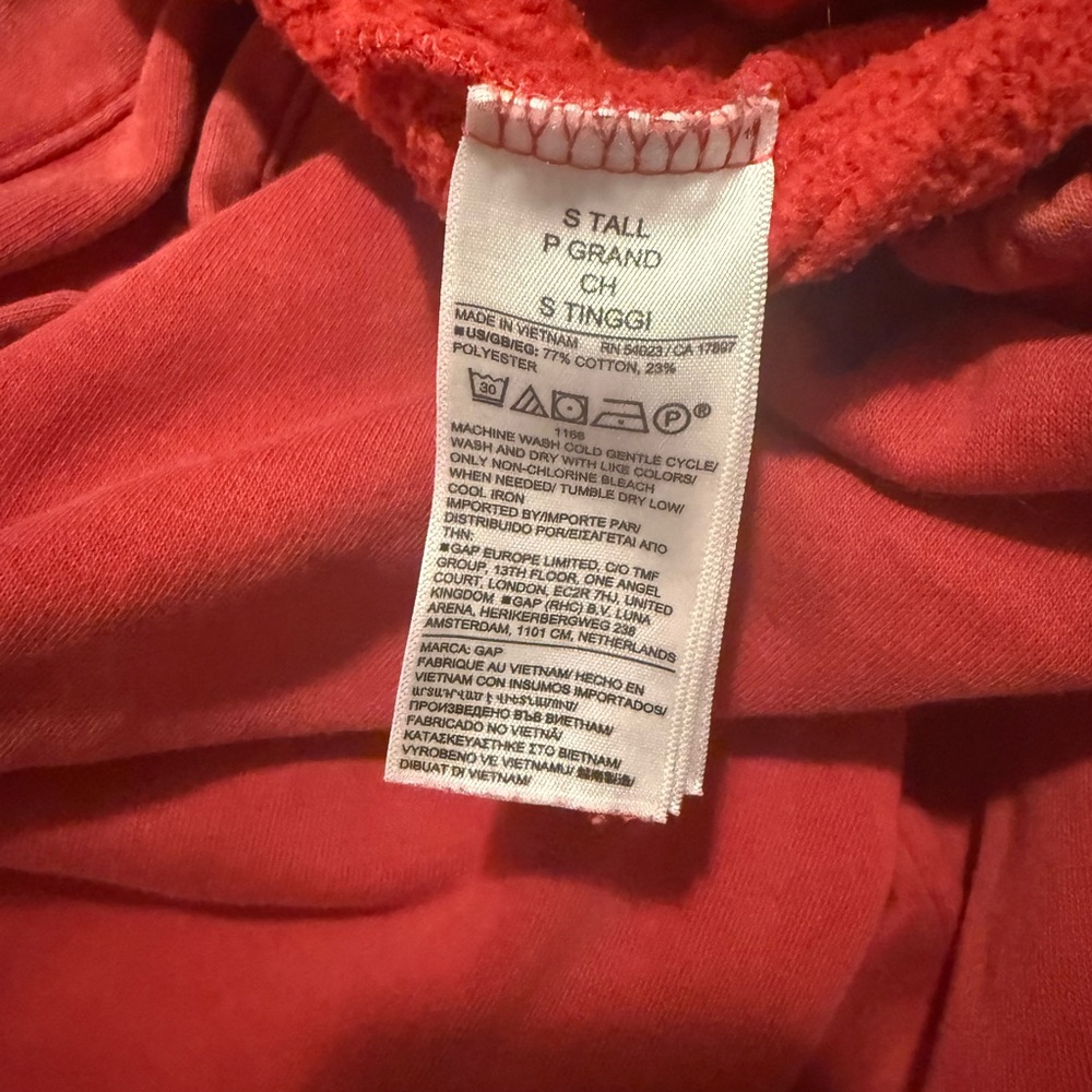 GAP Red set - Picture 5 of 10